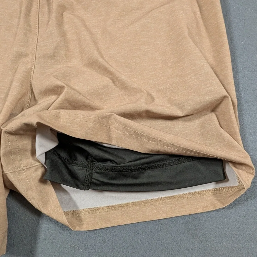 Chubbies Sport Shorts Mens Large Tan 5.5